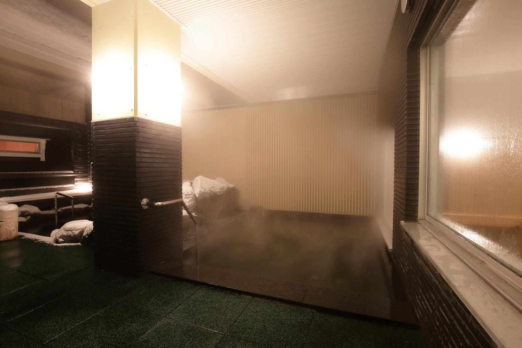 Log Hotel The Maple Lodge Iwamizawa Exterior photo